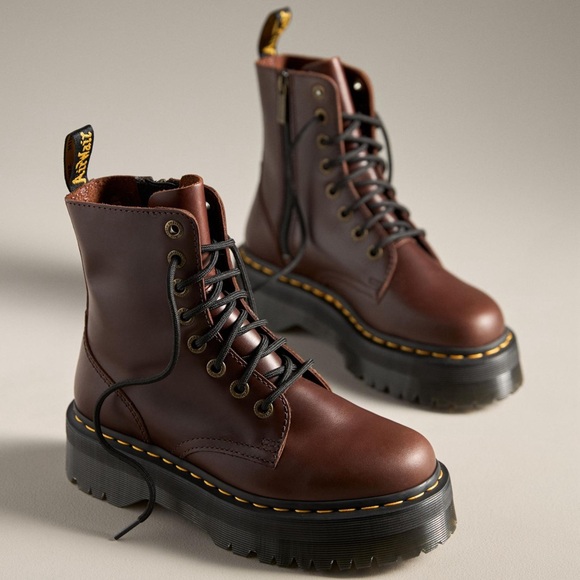 Dr Martens Jadon Leather Platform Boot - Picture 1 of 12